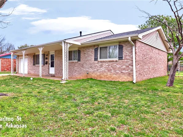 1307 Carlton St, Springdale, AR 72762