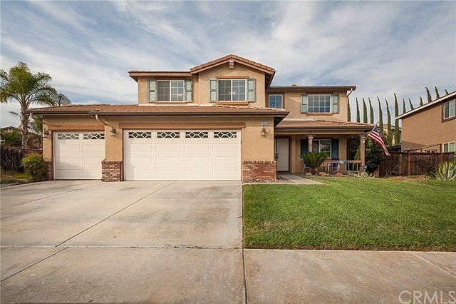 1st image of 33574 Mint Ave