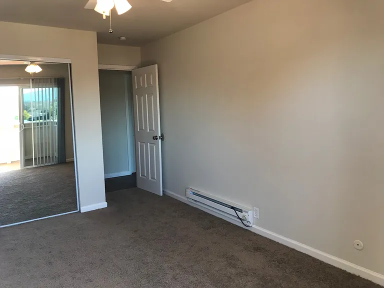 3270 Cabrillo Ave #435 — Photo 25