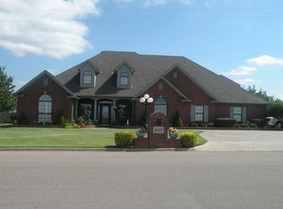 529 W Oklahoma St, Hinton, OK 73047