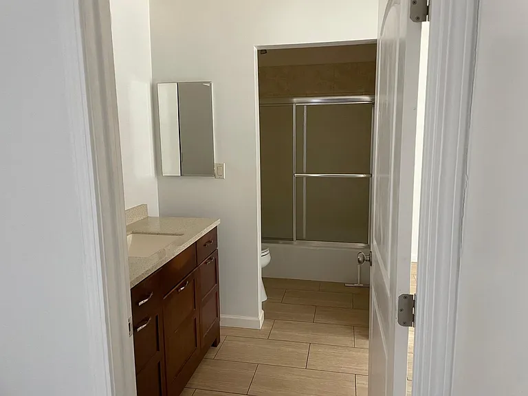 1559 W 205th St #3 — Photo 7