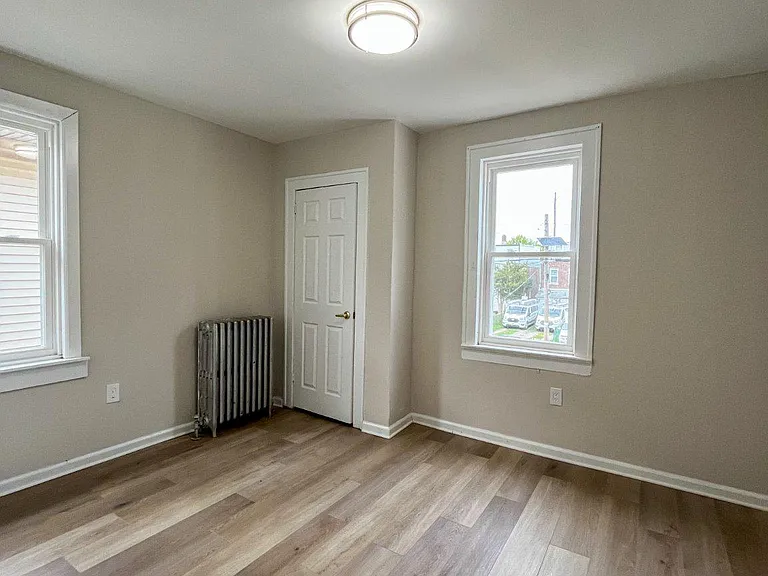 1512 S Broad St — Photo 12