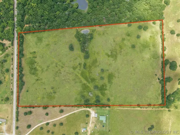 Holiday Rd, Ardmore, OK 73401