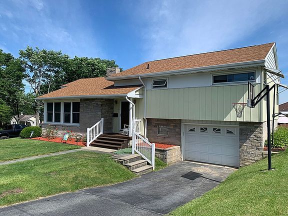 3rd image of 395 Bel Air Dr