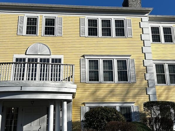 1 Riverview Blvd #107, Methuen, MA 01844