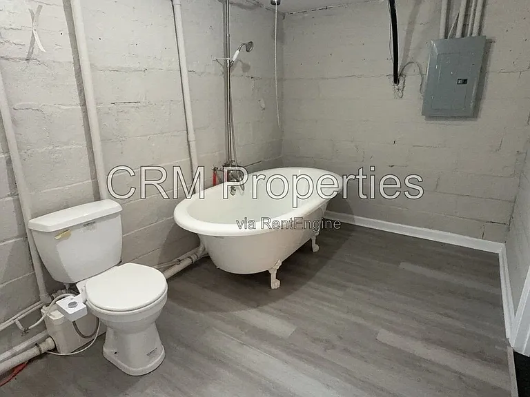 641 E 30th St — Photo 24