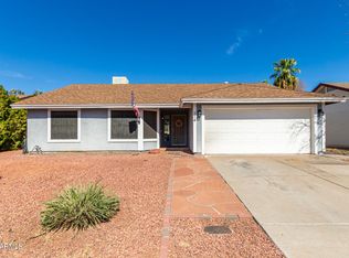 214 W Oraibi Dr, Phoenix, AZ 85027