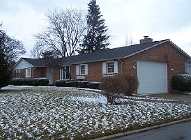 2nd image of 69 Pearl Dr