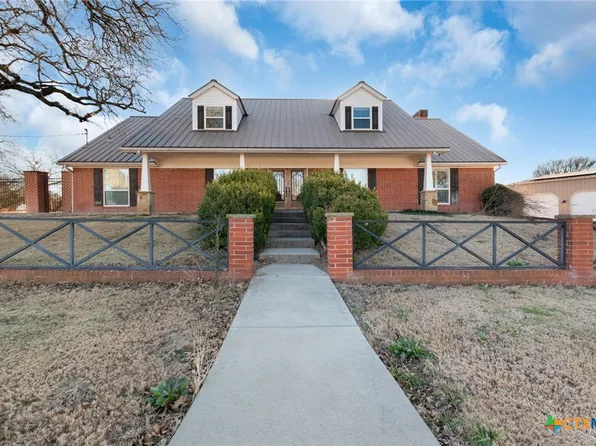 300 County Road 1010, Lampasas, TX 76550