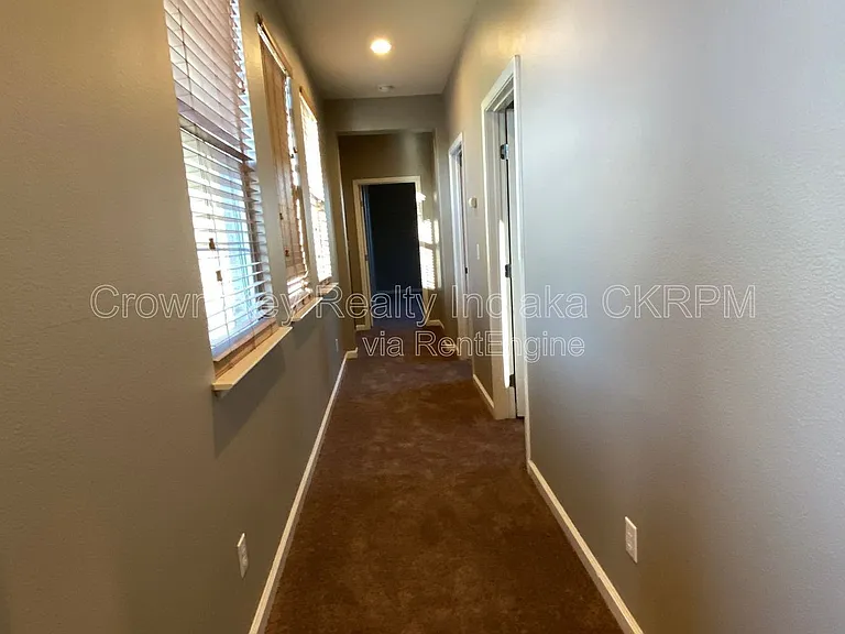 352 Goodall Dr — Photo 14