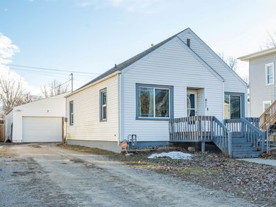 411 N 3rd St, Marshalltown, IA, 50158