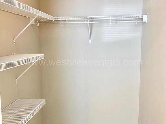 5th image of 1010 Railroad Ave #10523351