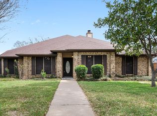 1014 Kingston Dr, Mansfield, TX 76063