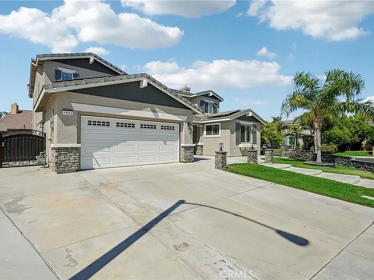 7961 Spaniel Ct — Photo 3