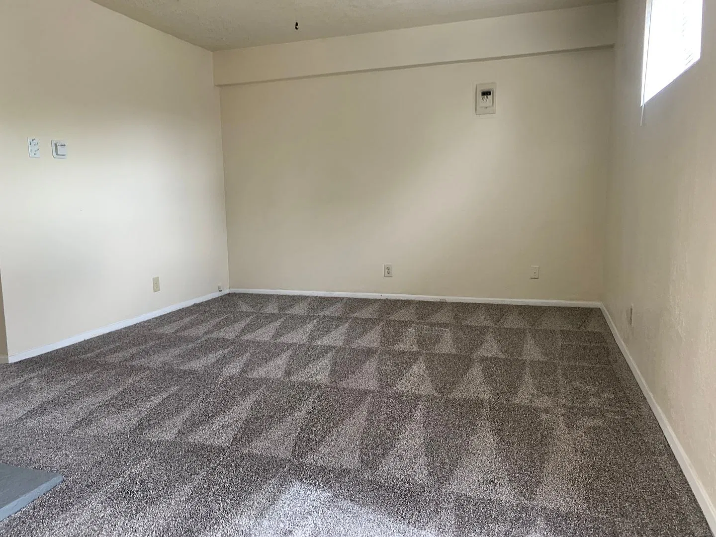 300 General Marshall St NE — Photo 2