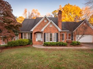 2606 Foxmore Cir, Dalton, GA 30720