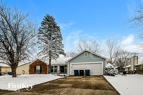 7427 Cobblestone West Dr Photo 1