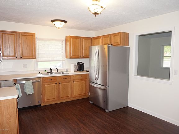 4th image of 500 Sprucewood Ave