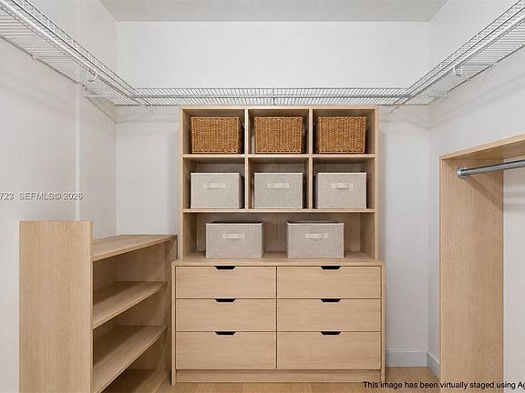 5th image of 253 NE 2nd St APT 3104