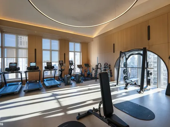 200 East 83rd Street image 25 of 31