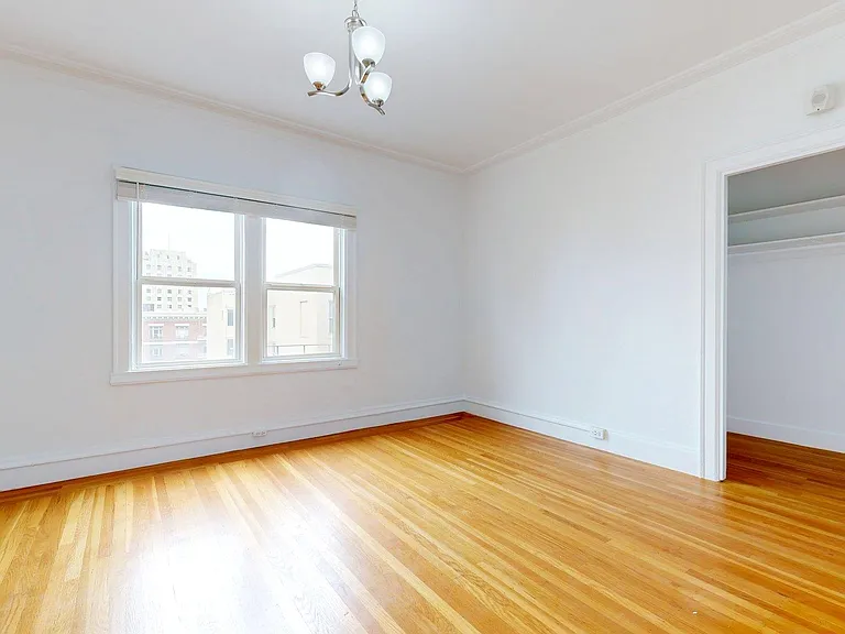 1053 Bush St #12 — Photo 2