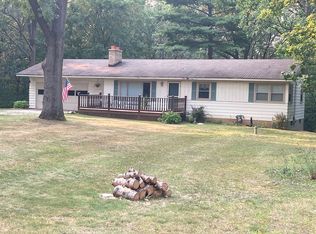 859 Sargent Ave SE, Ada, MI 49301