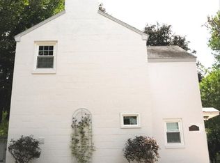 5570 Angle Ln, Greendale, WI 53129