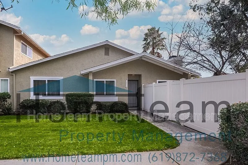 2 bed, 2.0 bath, 1051 sqft, $3,095 — Photo 1