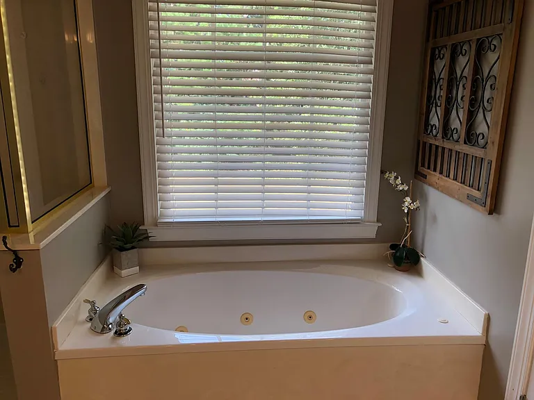 1091 Holcomb Ct — Photo 14