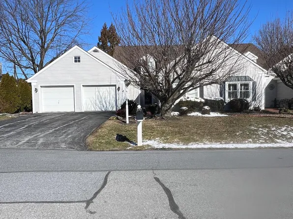 18923 Dover Dr, Hagerstown, MD 21742