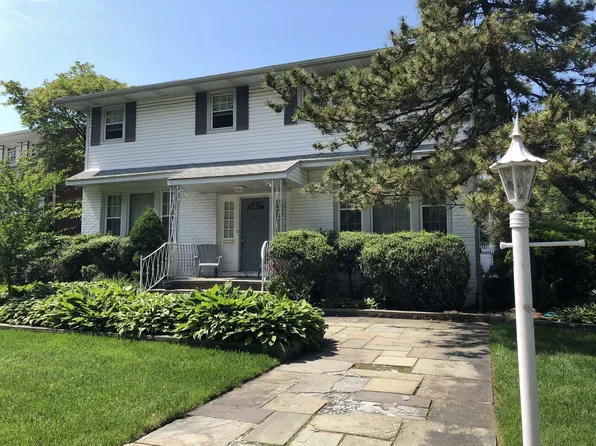 85-16 Somerset Street image 1 of 19