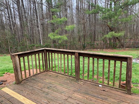 2nd image of 230 Rosewood Dr