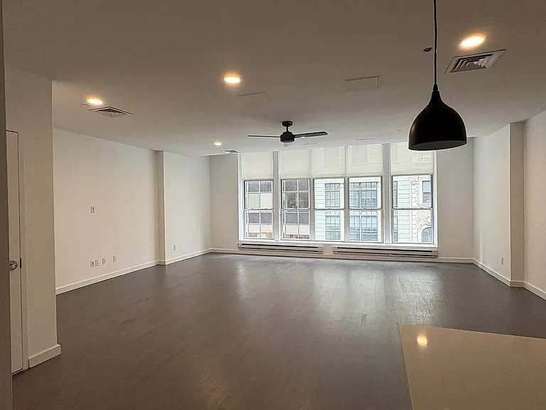 44 W 56th St #4 — Photo 18