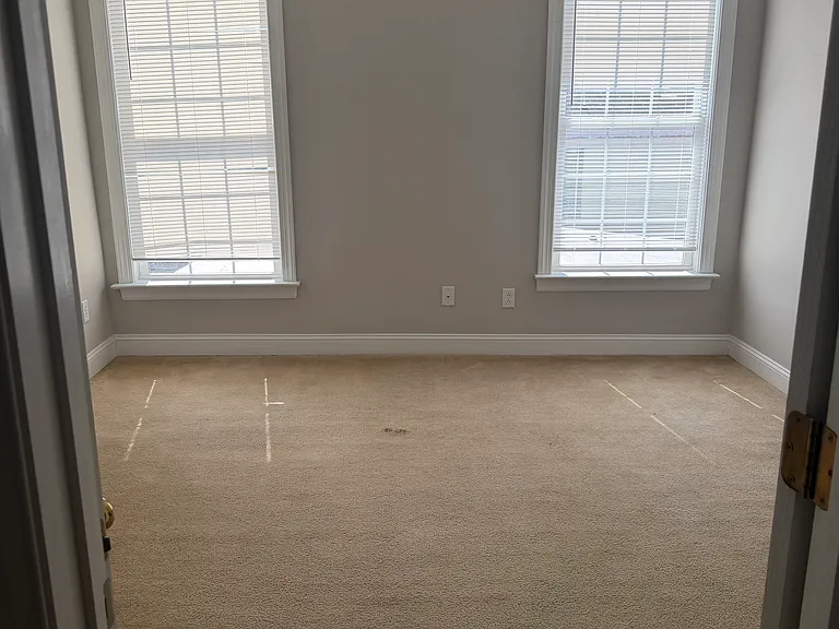 1301 Idlewood Ave — Photo 4