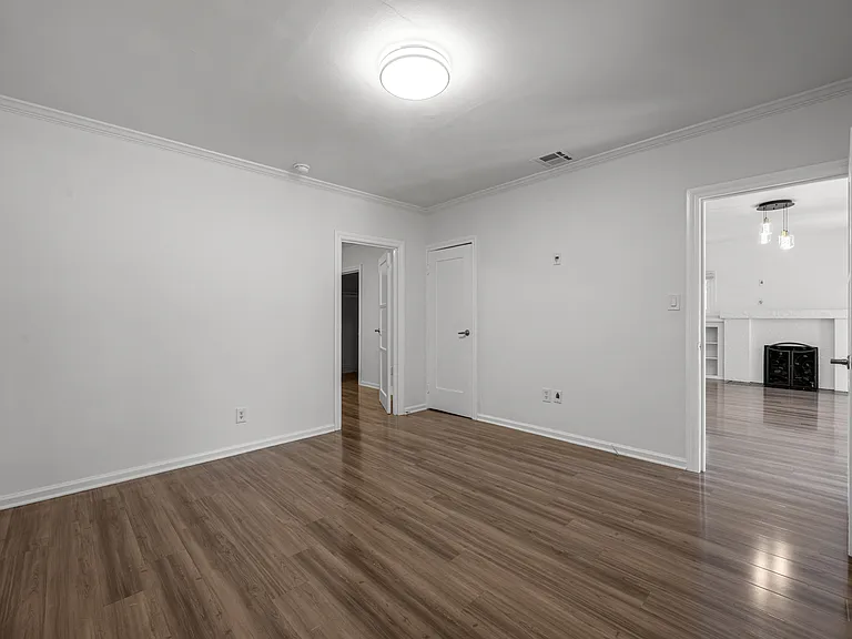 1030 N Spaulding Ave #1030 — Photo 8