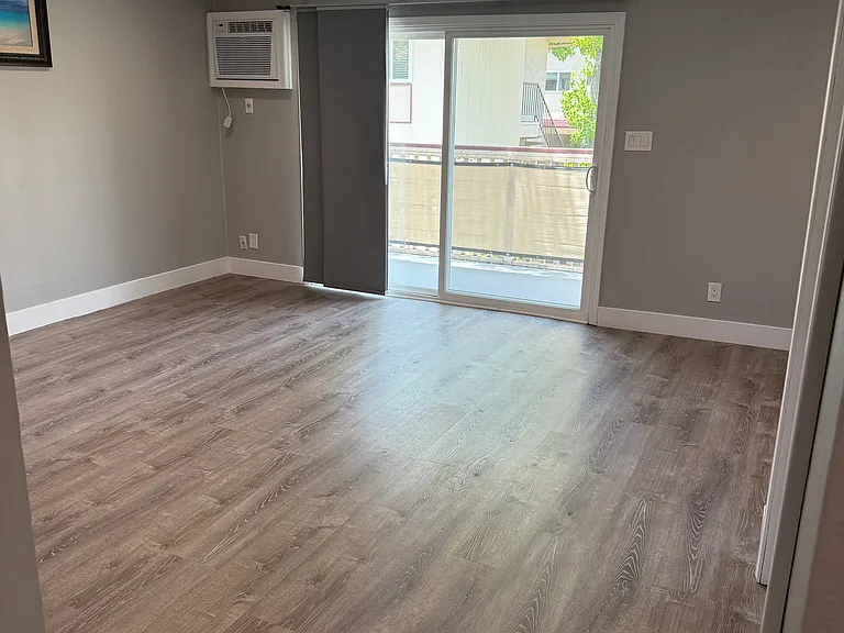 2180 Geary Rd #24 — Photo 15
