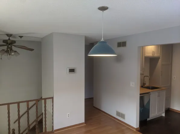 1987 Brewster St, Saint Paul, MN 55108