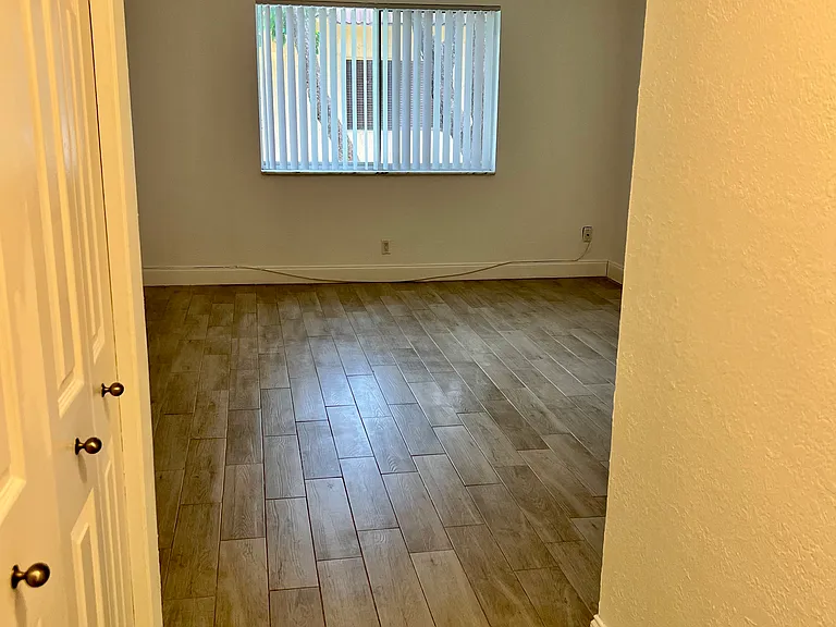 178 Lakeview Dr #201 — Photo 15