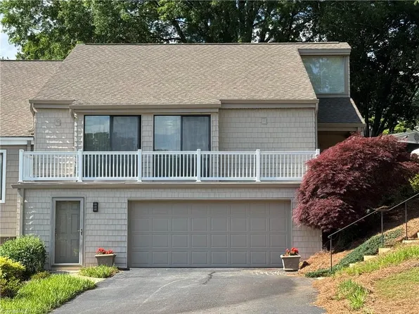 151 Golfview Dr, Bermuda Run, NC 27006