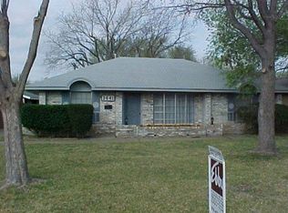 3441 Whippoorwill Ln, Irving, TX 75062