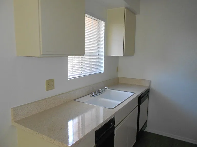 1400 Camden Ave #301 — Photo 9