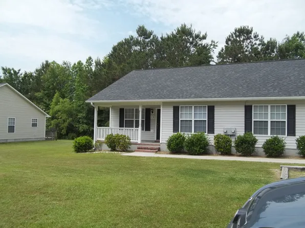 413 Belgrade Swansboro Rd #A, Stella, NC 28582