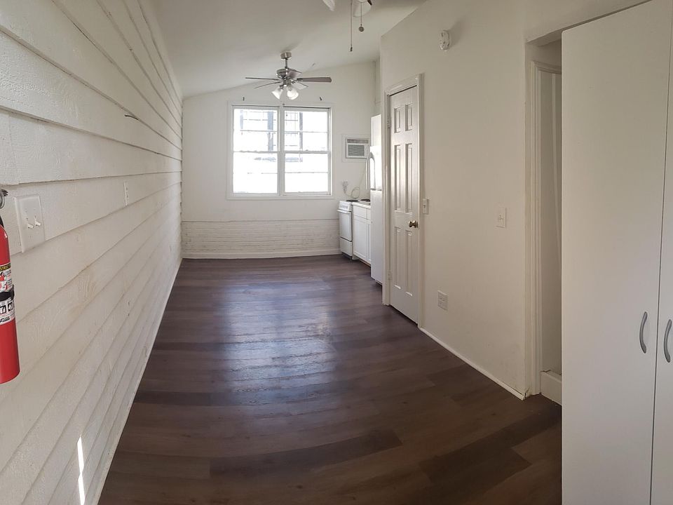 2nd image of 2200 Austell Rd SW #3