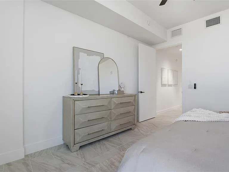 777 3rd Ave N #1202 — Photo 24
