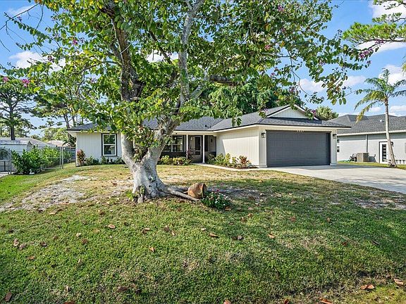 2nd image of 5907 Raintree Trl