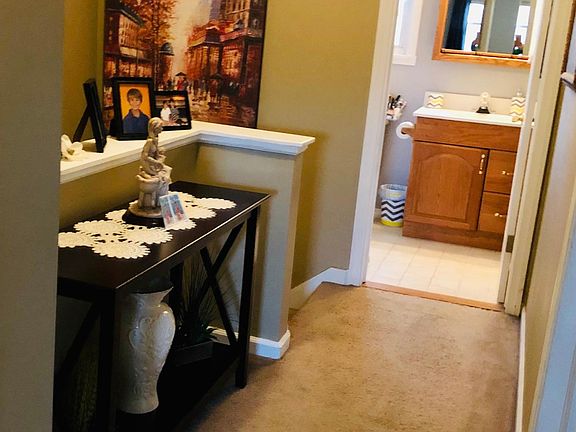 2nd floor hallway towards full bath