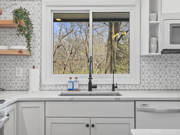 5488 Fernwood Ln — Photo 18