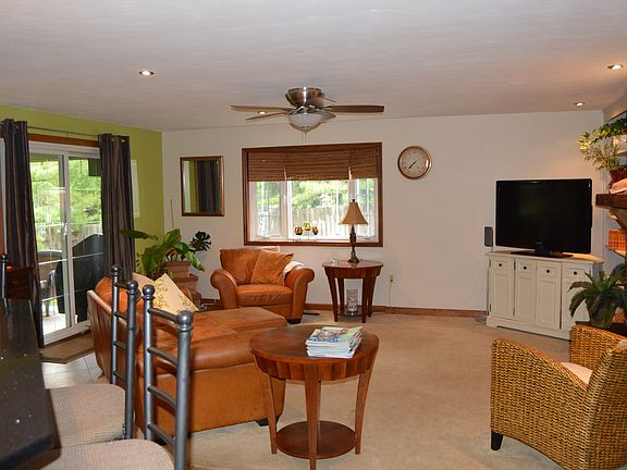 5th image of 7419 Bunker Ct