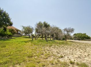 2004 Valencia Dr N, Kerrville, TX 78028