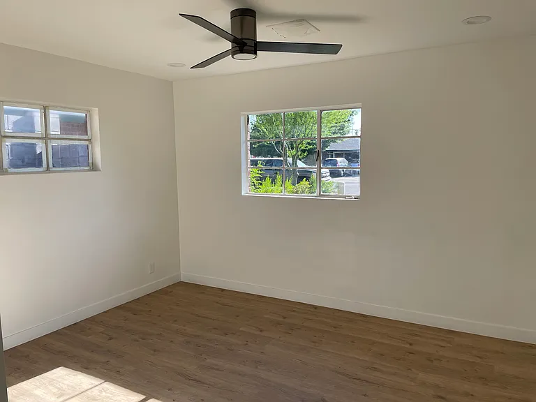 4513 N 2nd Dr — Photo 3